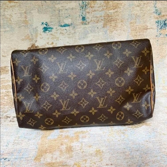 Vintage Louis Vuitton Speedy 30 - Picture 7 of 11
